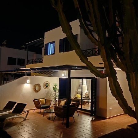 Villa Optimist Rubicon Piscina Climatizable, Frente Al Mar Плая Бланка Екстериор снимка