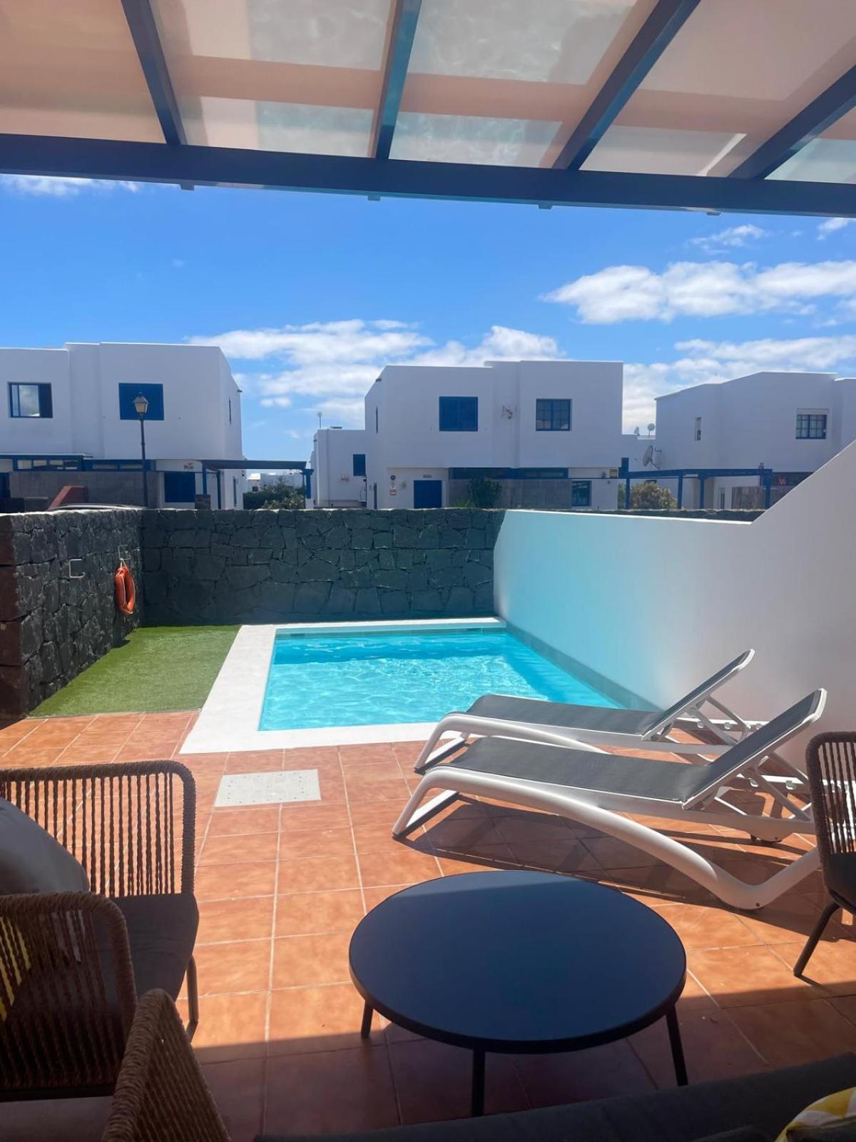 Villa Optimist Rubicon Piscina Climatizable, Frente Al Mar Плая Бланка Екстериор снимка